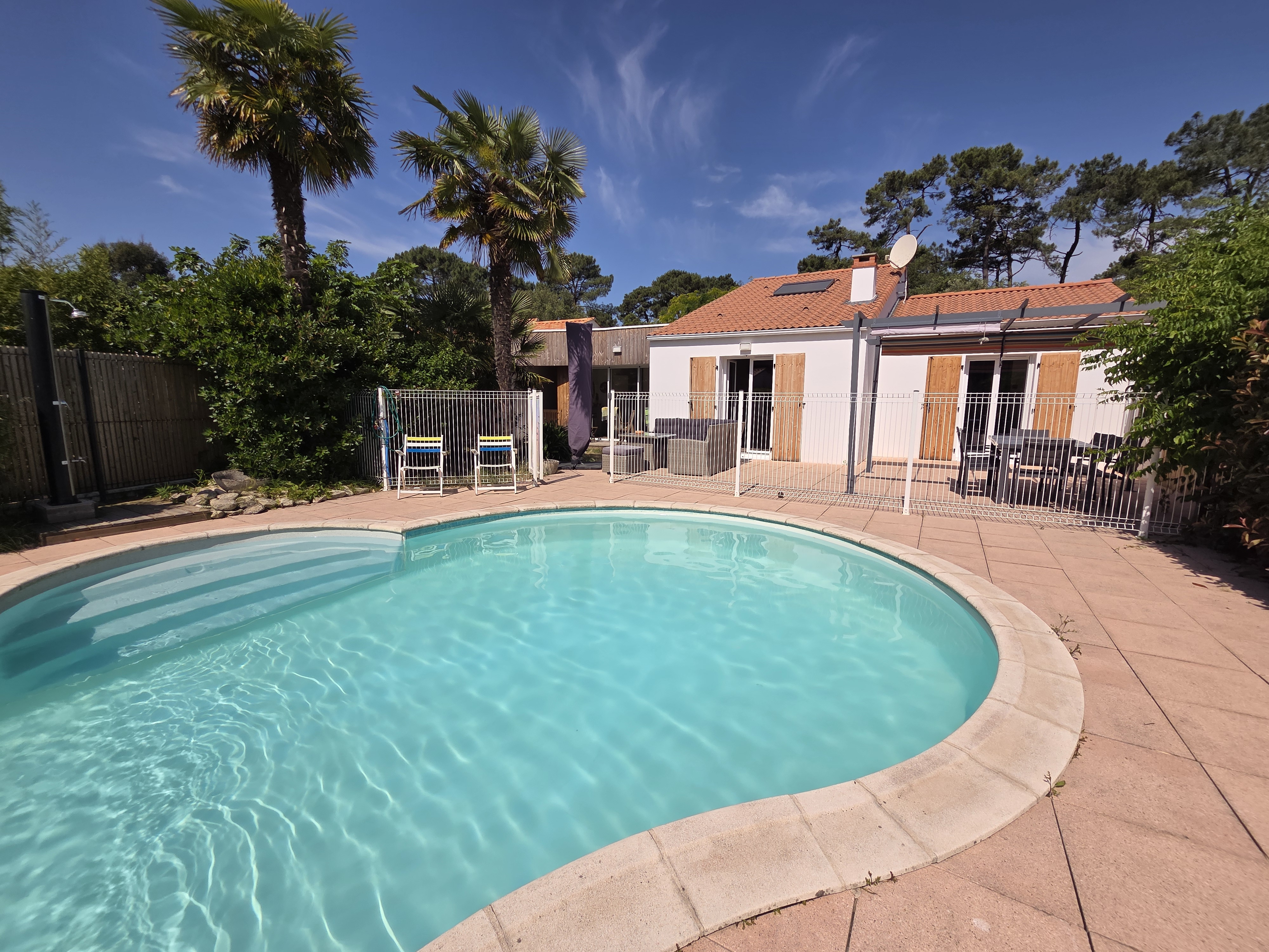 Villa 7 couchages avec piscine privative à 550m de la plage de Madoreau !